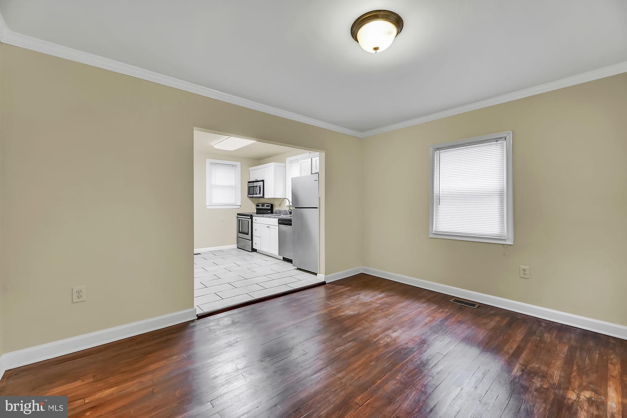 210 Cresswell Road Baltimore, MD 21225 - Photo 4 of 28 Gallery Image 4