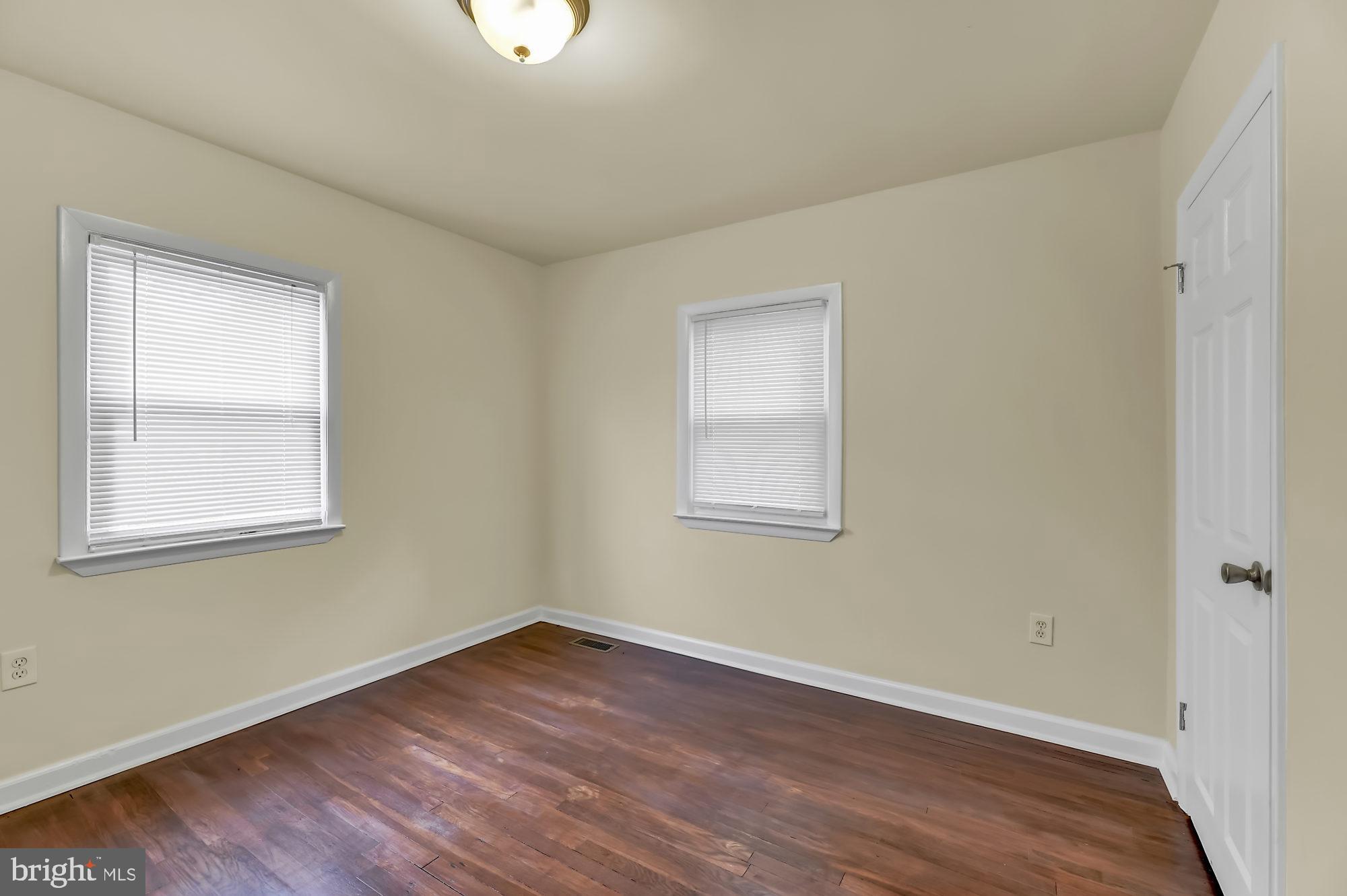 210 Cresswell Road Baltimore, MD 21225 - Photo 8 of 28 Gallery Image 8