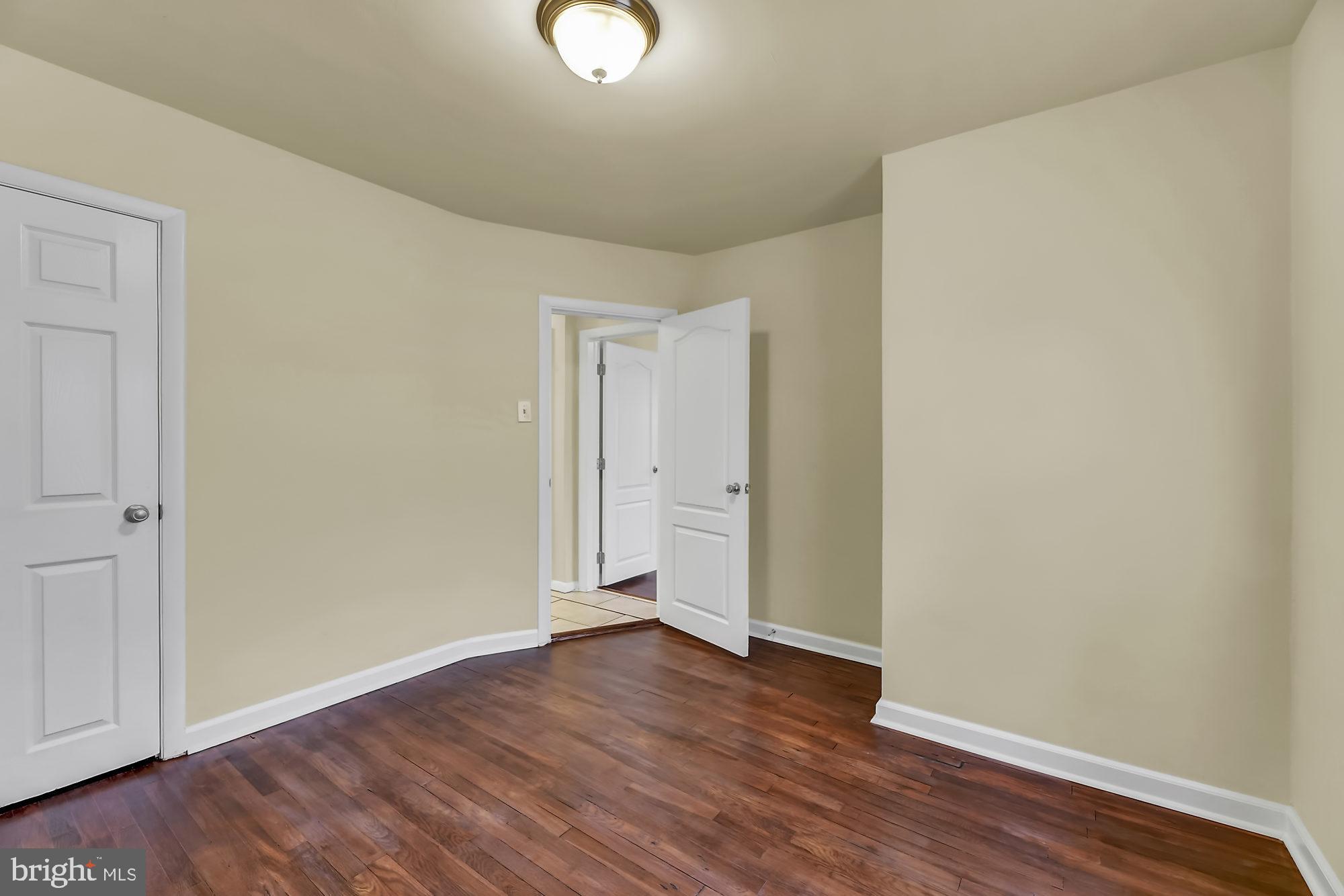 210 Cresswell Road Baltimore, MD 21225 - Photo 9 of 28 Gallery Image 9