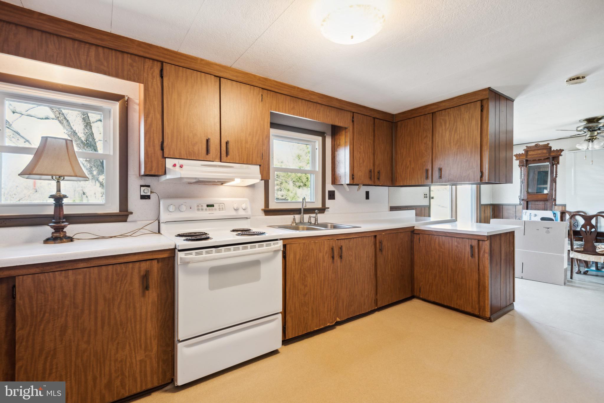 1400 Rossback Road Davidsonville, MD 21035 - Photo 11 of 24 Eat In Kitchen
