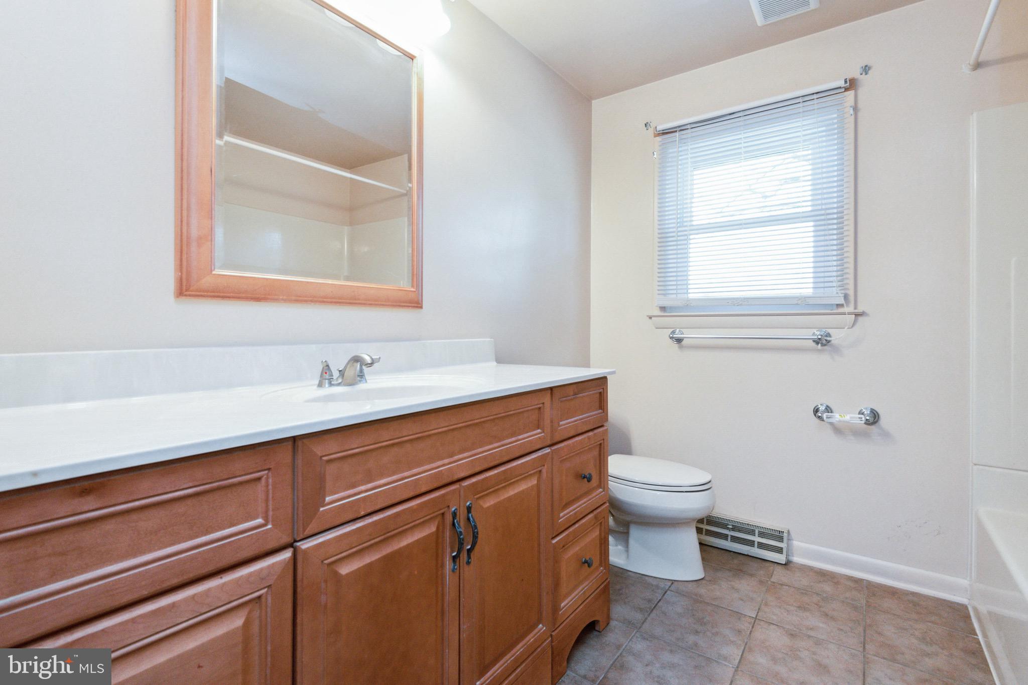 1400 Rossback Road Davidsonville, MD 21035 - Photo 13 of 24 Full Bathroom