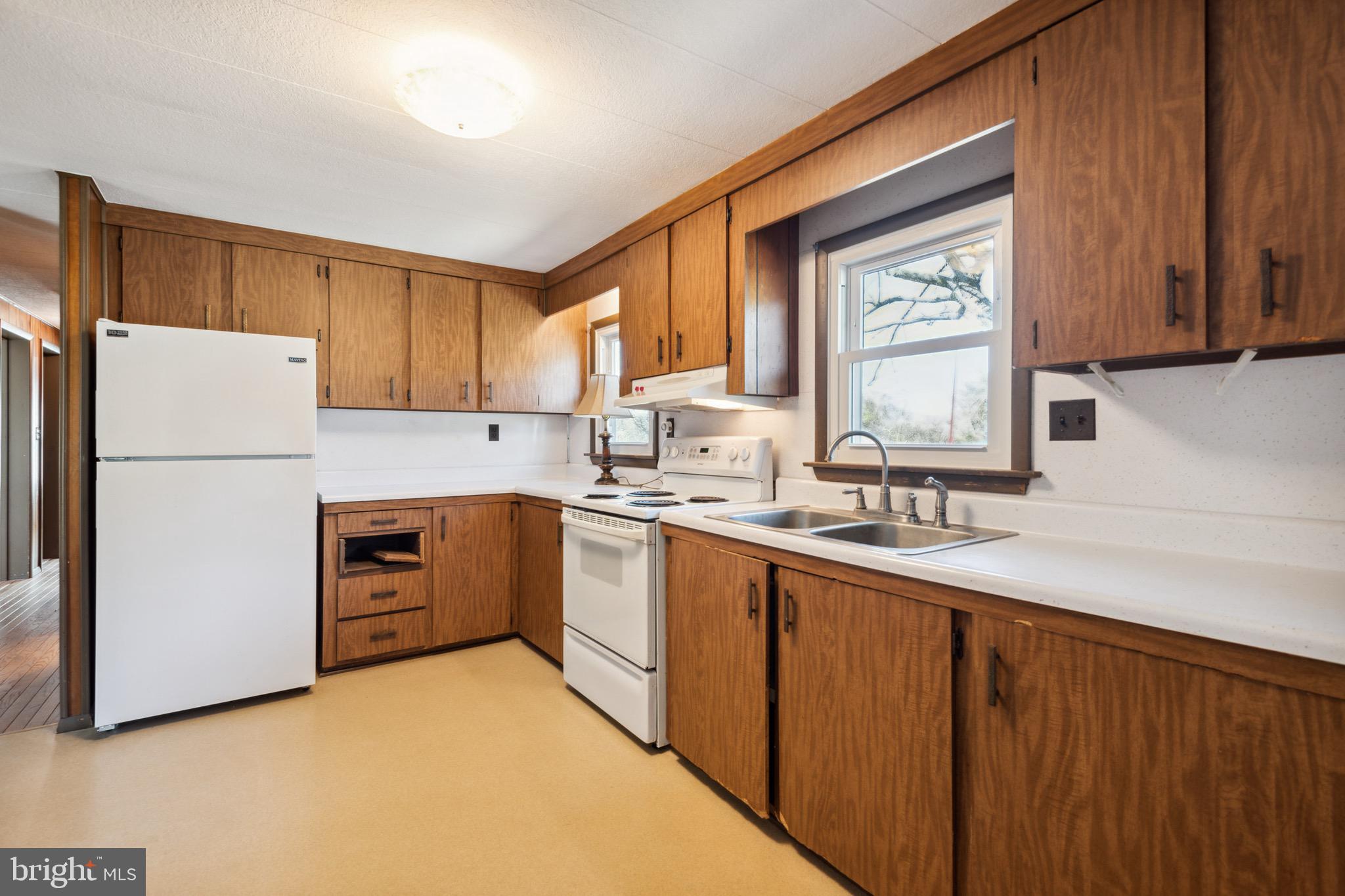 1400 Rossback Road Davidsonville, MD 21035 - Photo 10 of 24 Eat In Kitchen