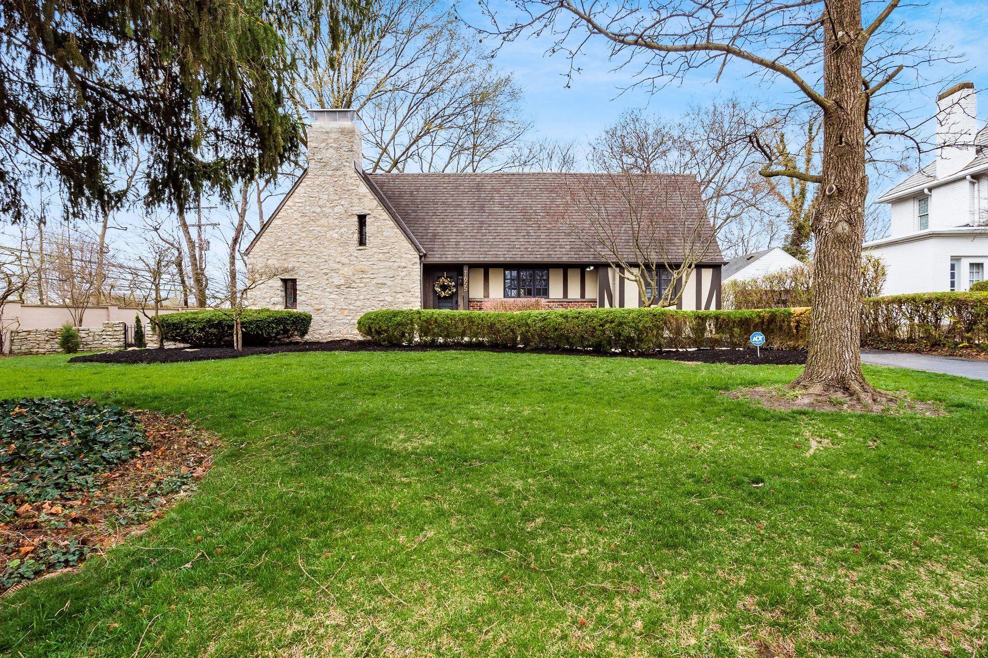 1655 Roxbury Road Columbus, OH 43212 - Photo 4 of 44