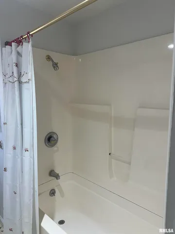 $85,000 | 301 South East Street, Pinckneyville, IL 62274