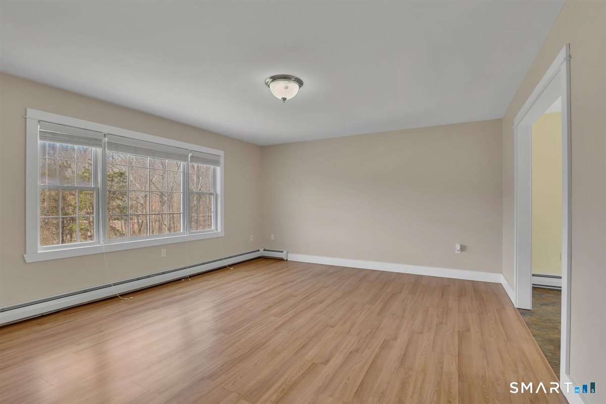 26 Old Willimantic Road Columbia, CT 06237 - Photo 4 of 42