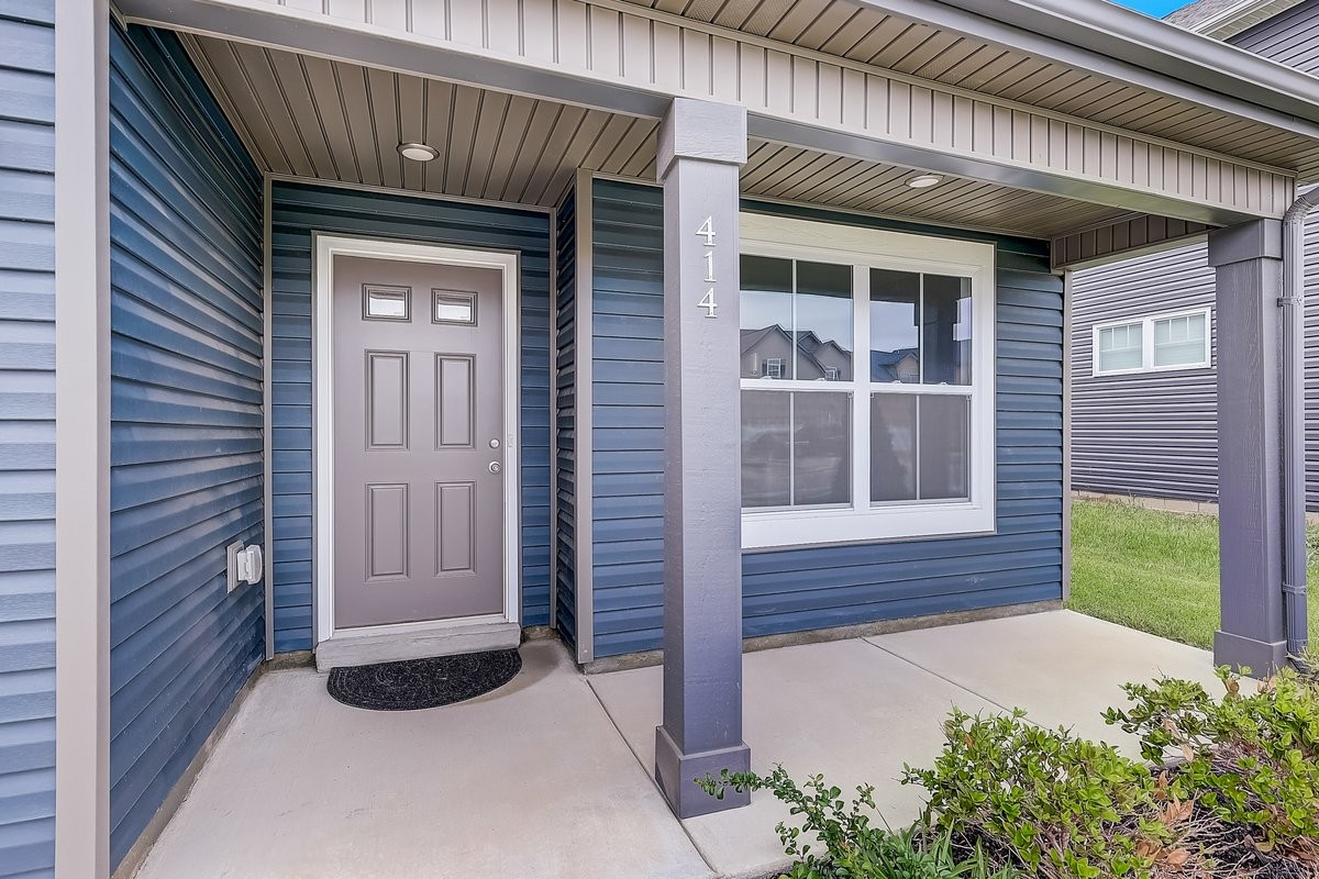 414 Andean Court Clarksville, TN 37040 - Photo 2 of 26 a front view of a house