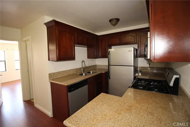 $2,400 | 7914 Seville Avenue, Unit B, Huntington Park, CA 90255