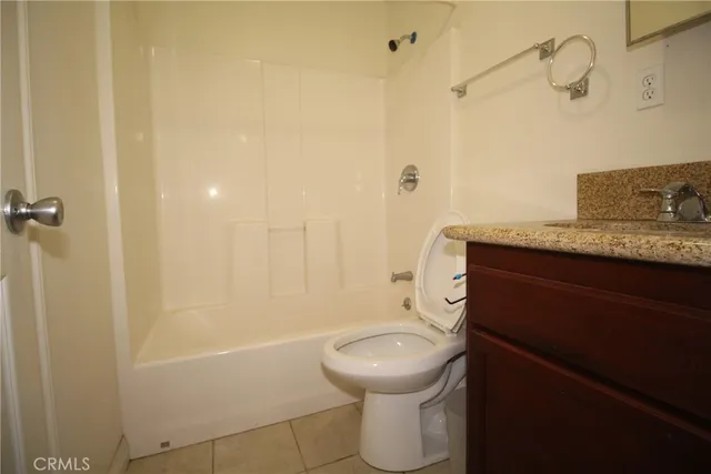 $2,400 | 7914 Seville Avenue, Unit B, Huntington Park, CA 90255