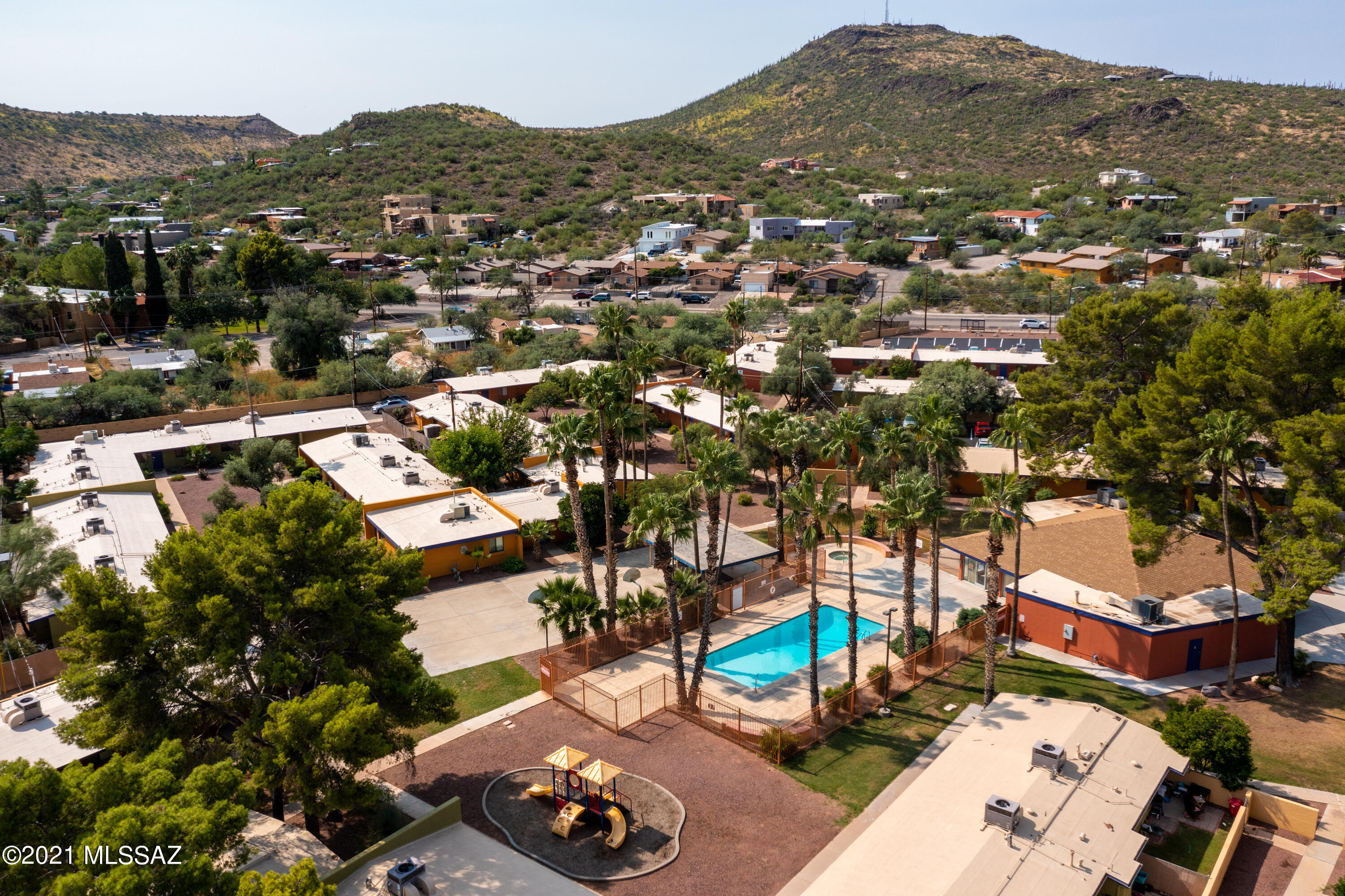 350 North Silverbell Road, Unit 14 Tucson, AZ 85745 - Photo 4 of 9