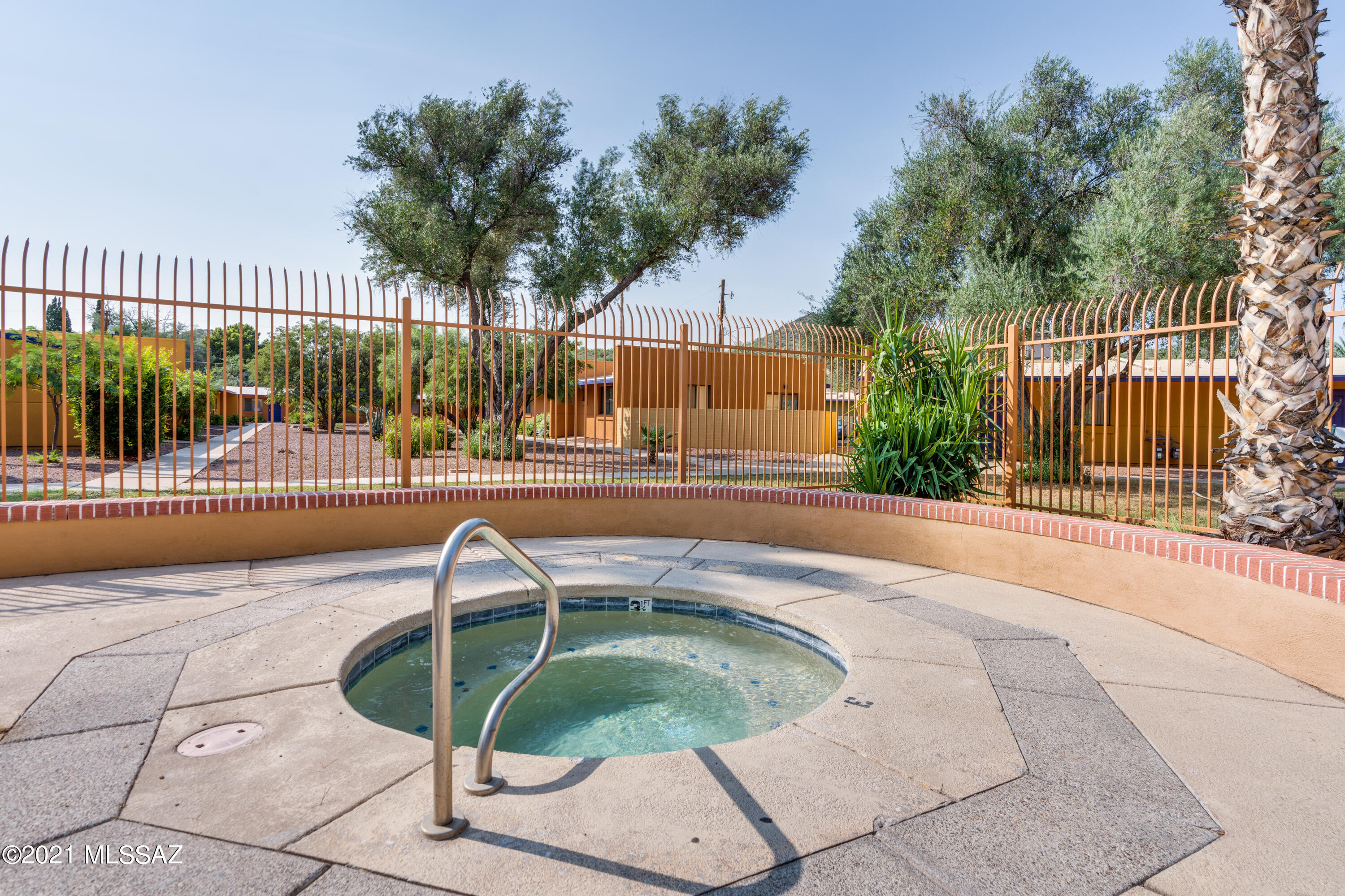 350 North Silverbell Road, Unit 14 Tucson, AZ 85745 - Photo 6 of 9