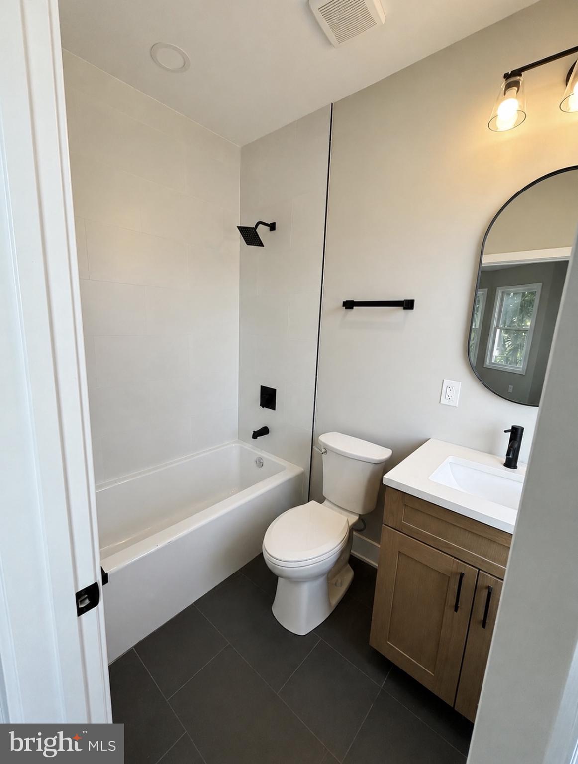 122 Burmont Road, Unit 3 Drexel Hill, PA 19026 - Photo 3 of 6 Gallery Image 3