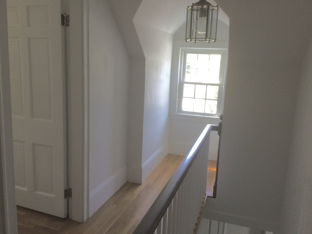 114 Chestnut Street Andover, MA 01810 - Photo 23 of 42