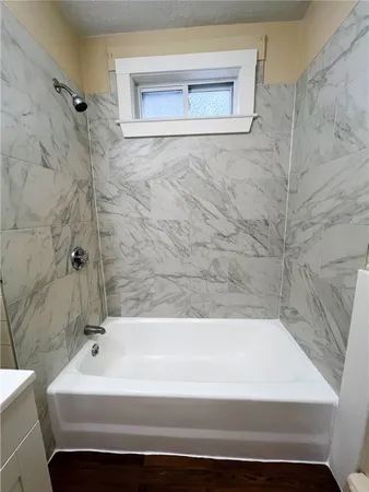 $2,000 | 500 Providence Street, Unit 1, Woonsocket, RI 02895