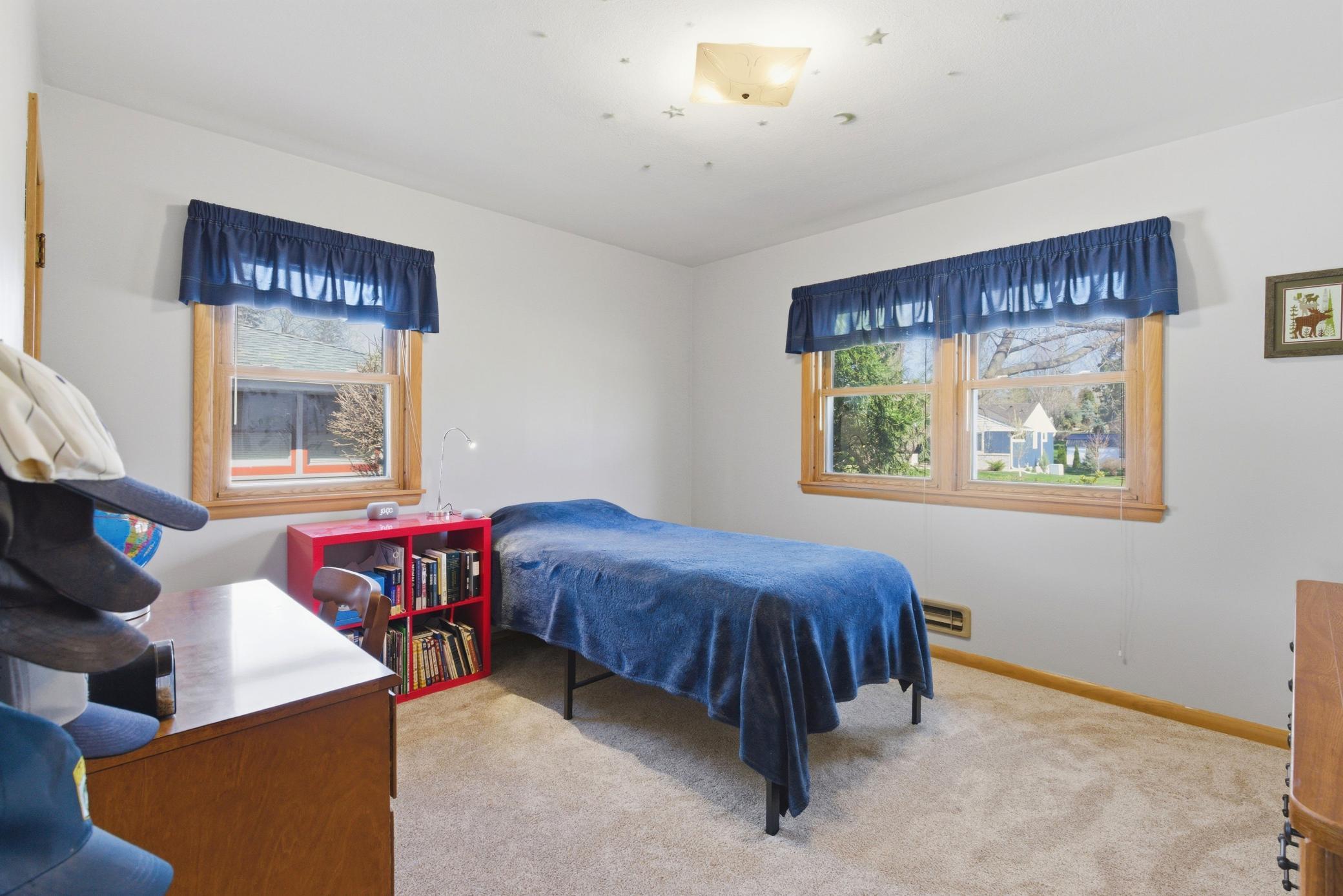 2095 Fairways Lane Roseville, MN 55113 - Photo 19 of 48