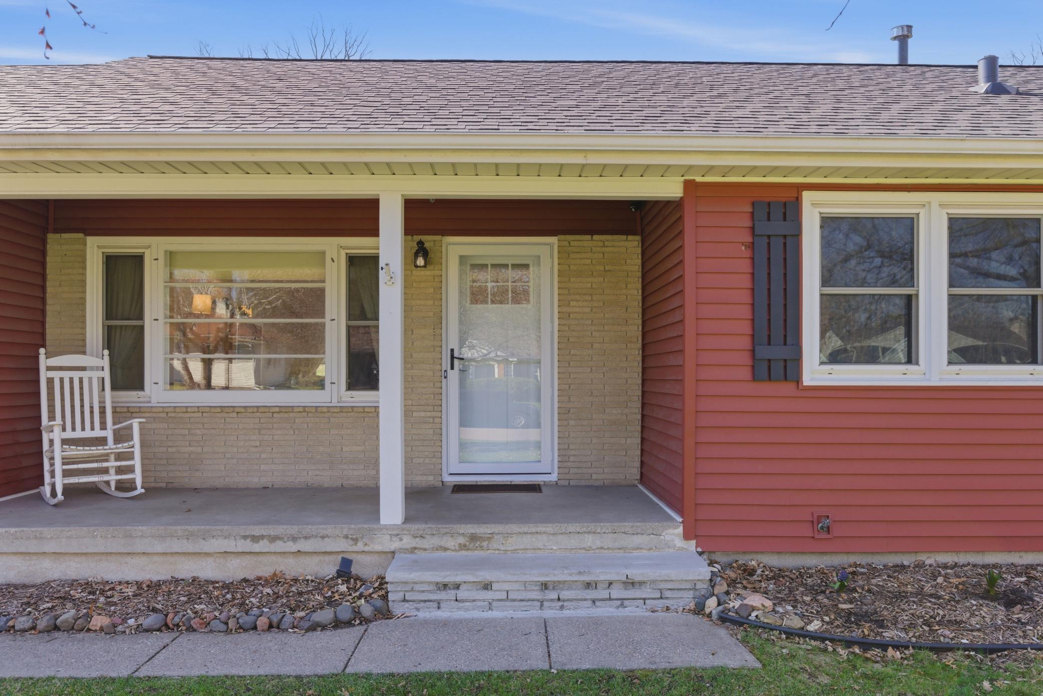 2095 Fairways Lane Roseville, MN 55113 - Photo 3 of 48