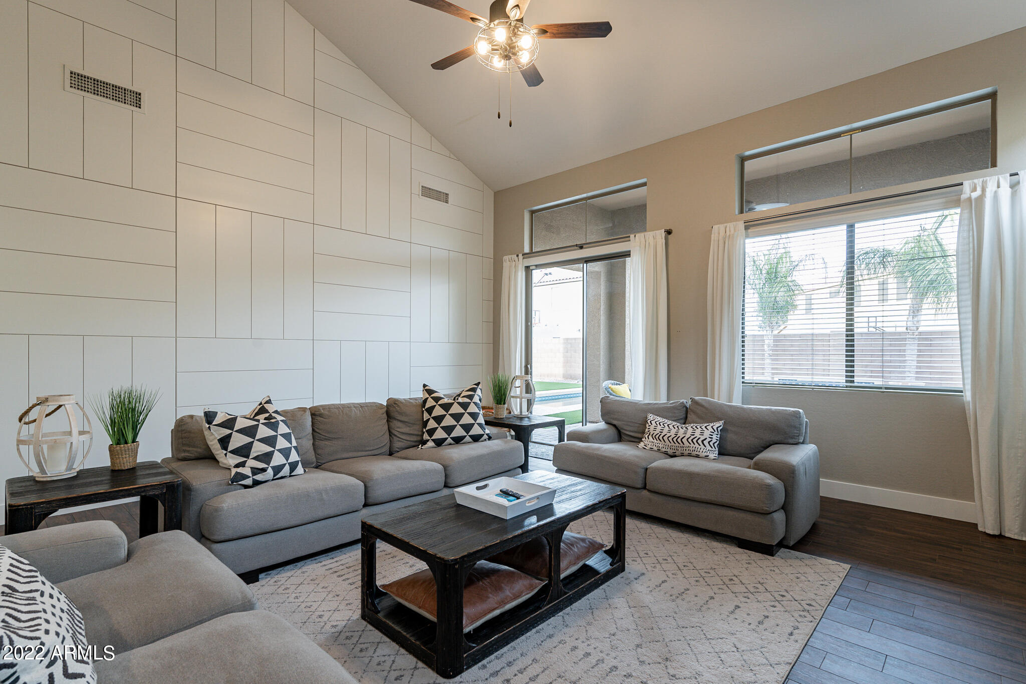 6275 South Rochester Drive Gilbert, AZ 85298 - Photo 5 of 59 Family Room
