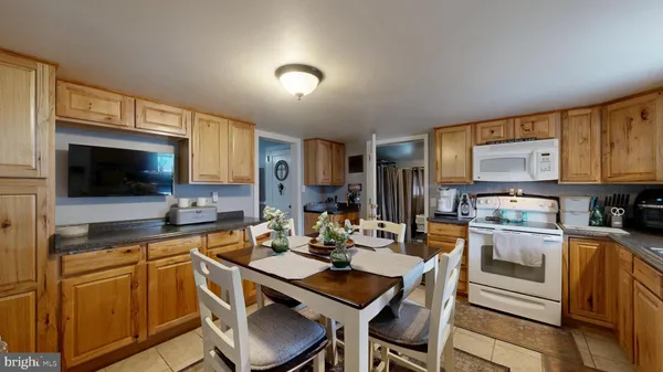 $335,000 | 11 North Main Street, Magnolia, DE 19962