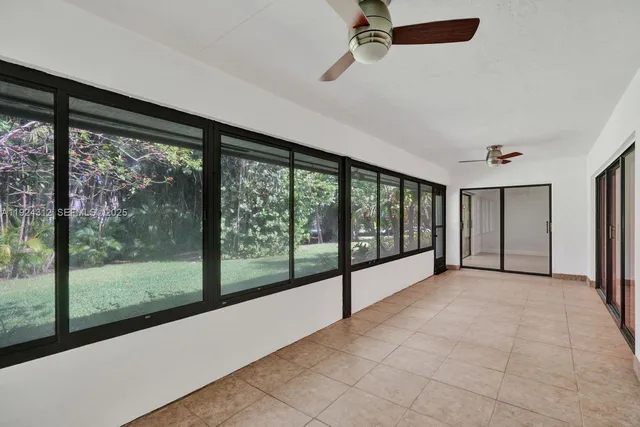 $389,000 | 9 South Lakeshore Drive, Hypoluxo, FL 33462