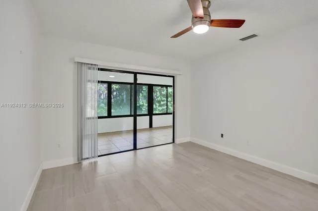 $389,000 | 9 South Lakeshore Drive, Hypoluxo, FL 33462