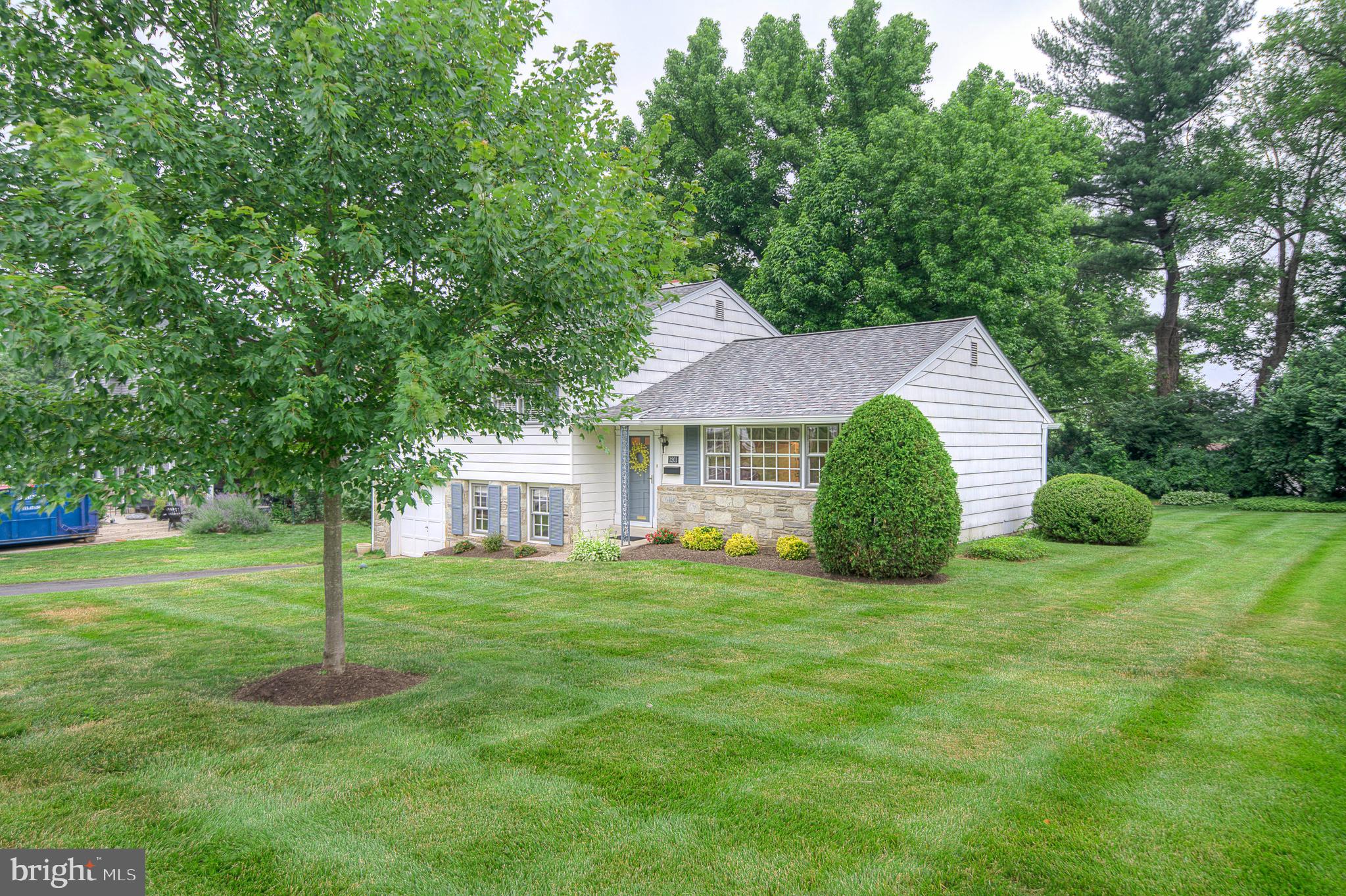 1201 Greenhill Road Flourtown, PA 19031 - Photo 2 of 30 beautiful lot both front and back!