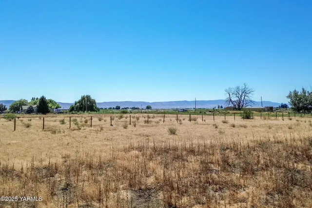 a view of a lake view