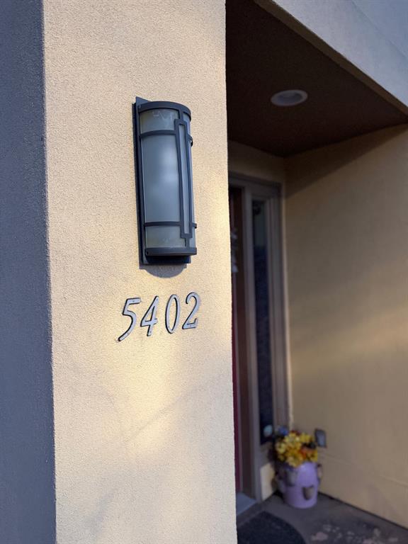 5402 Bexar Street Dallas, TX 75215 - Photo 1 of 15
