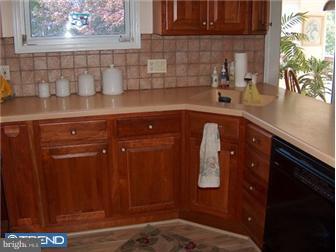 1414 Manley Road West Chester, PA 19382 - Photo 5 of 12 Kitchen