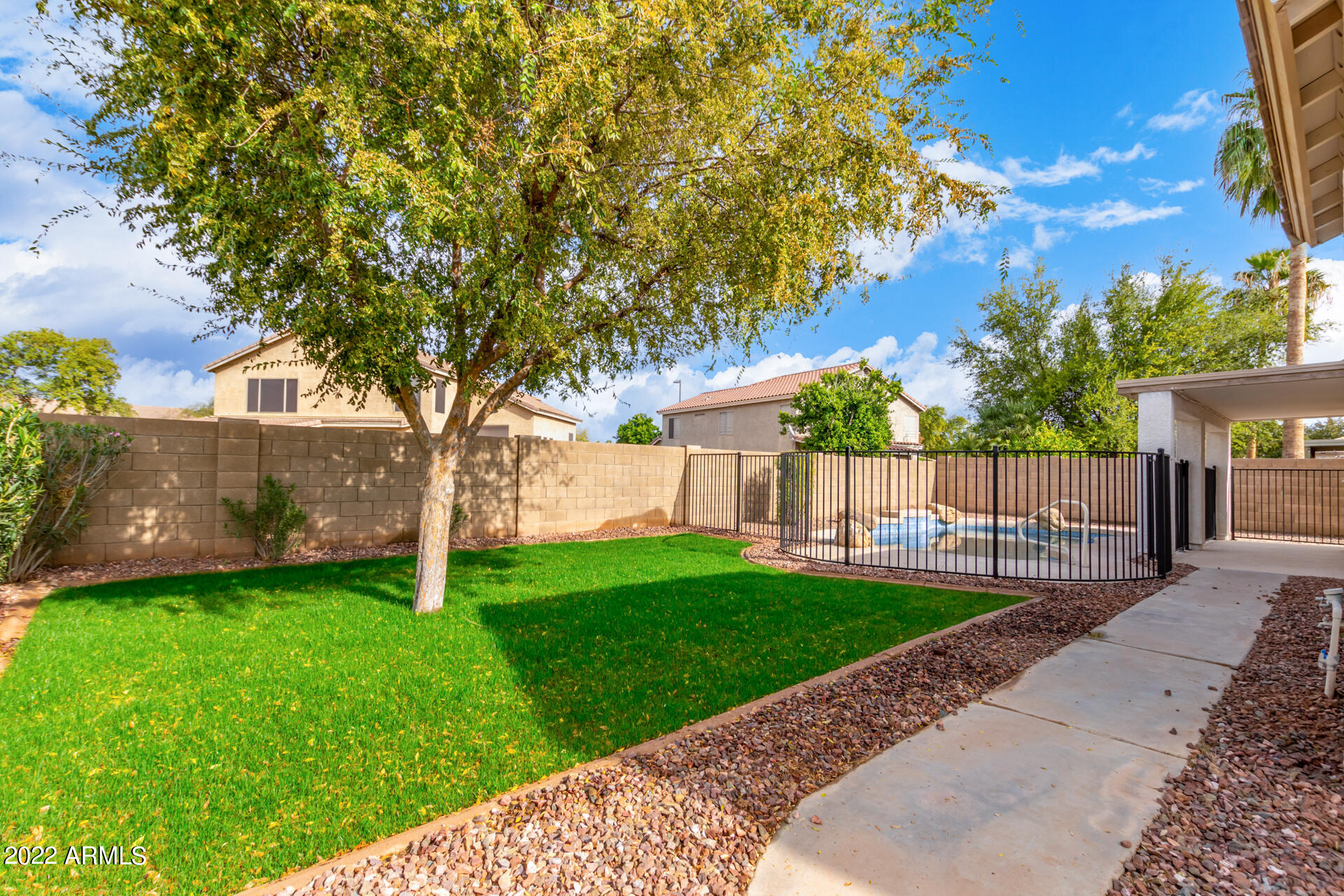74 East Smoke Tree Road Gilbert, AZ 85296 - Photo 40 of 45 40 Smoke Tree 74