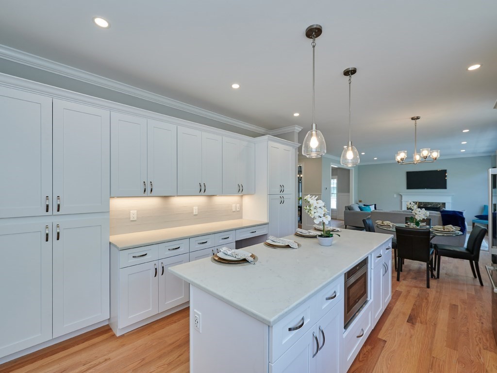 14 Regis Road Arlington, MA 02474 - Photo 6 of 42 Gallery Image 6