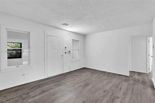 $2,995 | 118 Northwest 44th Street, Unit 2, Miami, FL 33127
