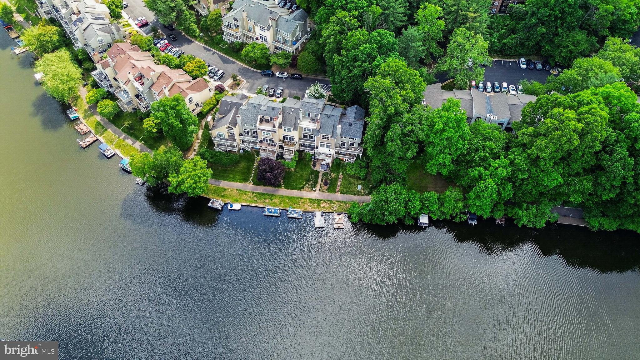 11103 Lake Chapel Lane Reston, VA 20191 - Photo 17 of 91