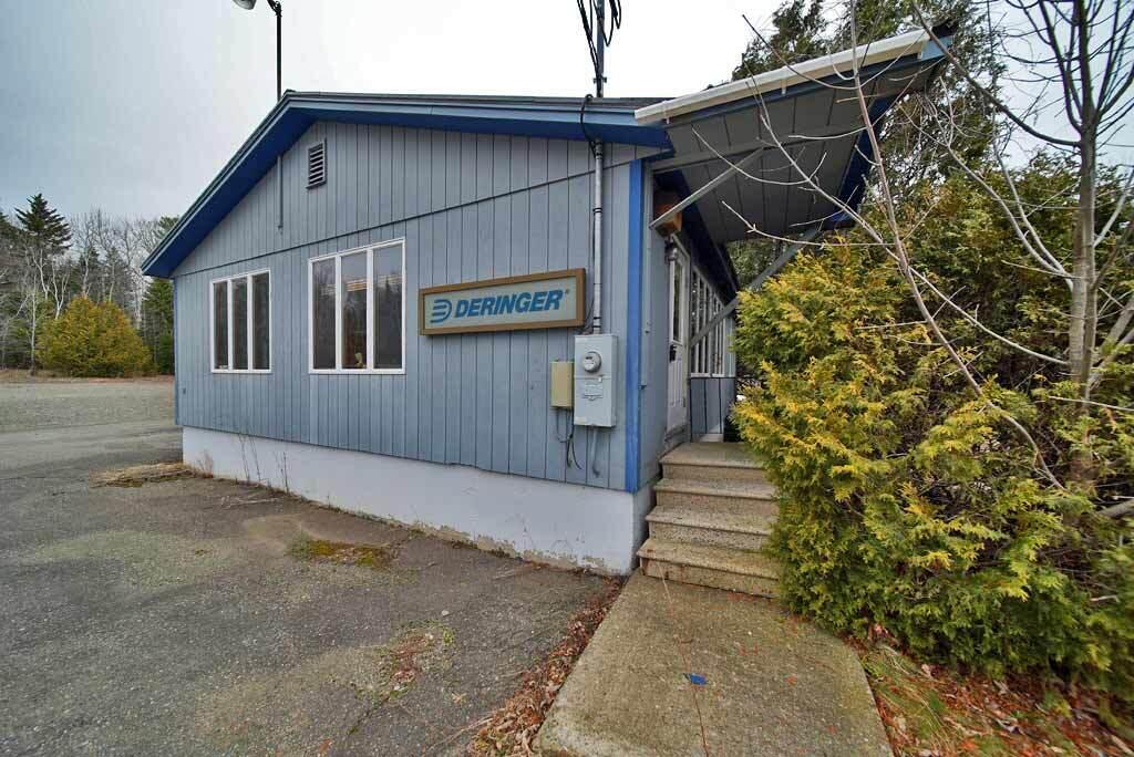 48 Customs Loop Houlton, ME 04730 - Photo 4 of 53 48-custom-loop-houlton-me