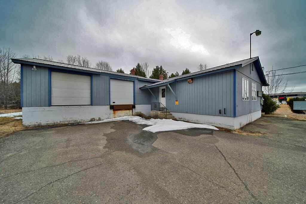 48 Customs Loop Houlton, ME 04730 - Photo 5 of 53 48-custom-loop-houlton-me-1