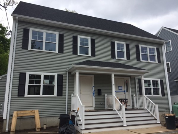 10 Reyem Street, Unit 2 Waltham, MA 02453 - Photo 1 of 1 Gallery Image 1