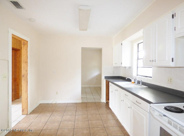 10158 Bradley Road Jacksonville, FL 32246 - Photo 8 of 14 8 (640x472)