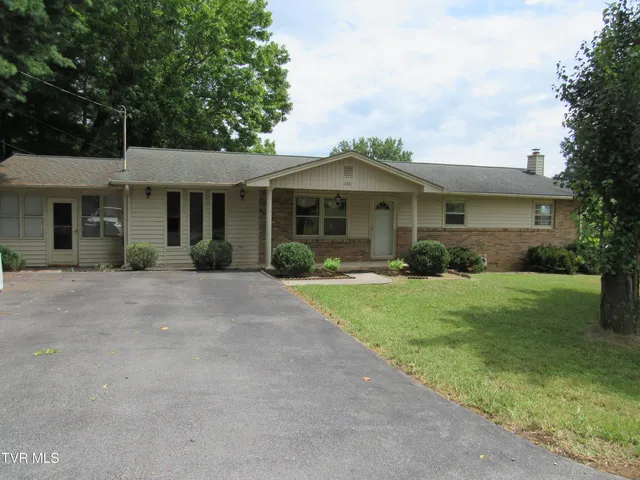 $234,900 | 288 Hicks Road, Piney Flats, TN 37686