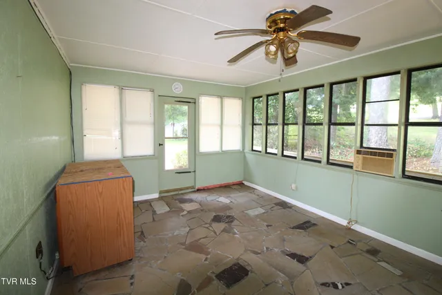 $234,900 | 288 Hicks Road, Piney Flats, TN 37686