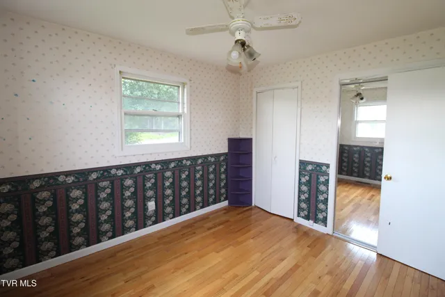 $234,900 | 288 Hicks Road, Piney Flats, TN 37686