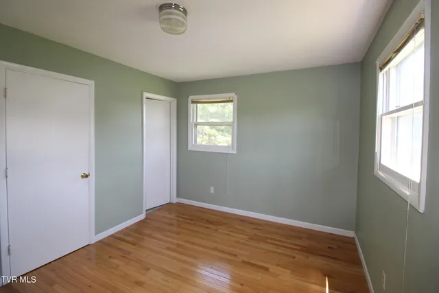 $234,900 | 288 Hicks Road, Piney Flats, TN 37686