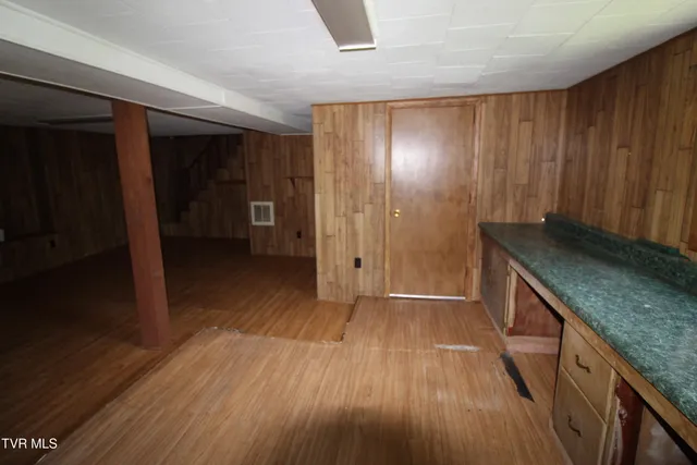 $234,900 | 288 Hicks Road, Piney Flats, TN 37686