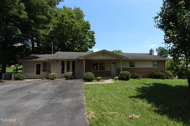 $234,900 | 288 Hicks Road, Piney Flats, TN 37686