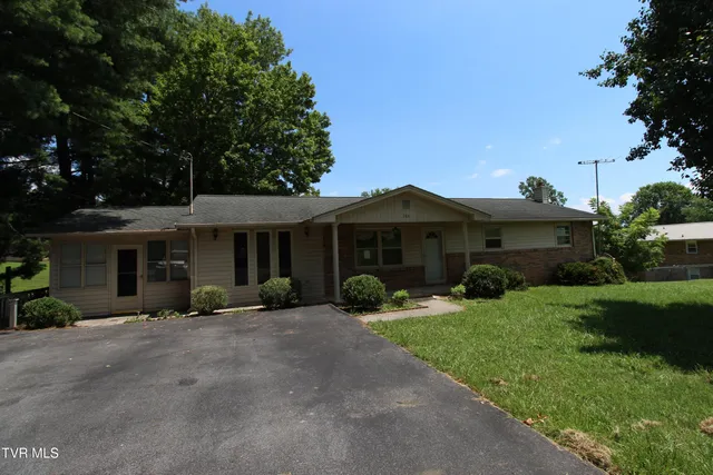 $234,900 | 288 Hicks Road, Piney Flats, TN 37686