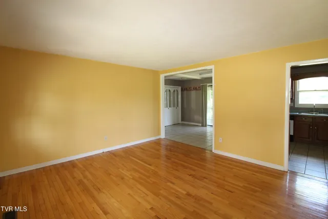 $234,900 | 288 Hicks Road, Piney Flats, TN 37686