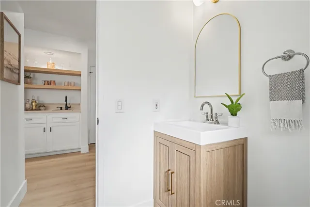 $1,190,000 | 2200 Vanderbilt Lane, Unit 17, Redondo Beach, CA 90278