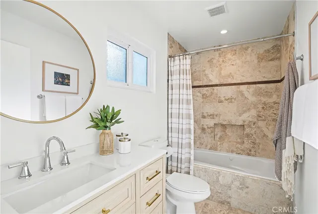 $1,190,000 | 2200 Vanderbilt Lane, Unit 17, Redondo Beach, CA 90278