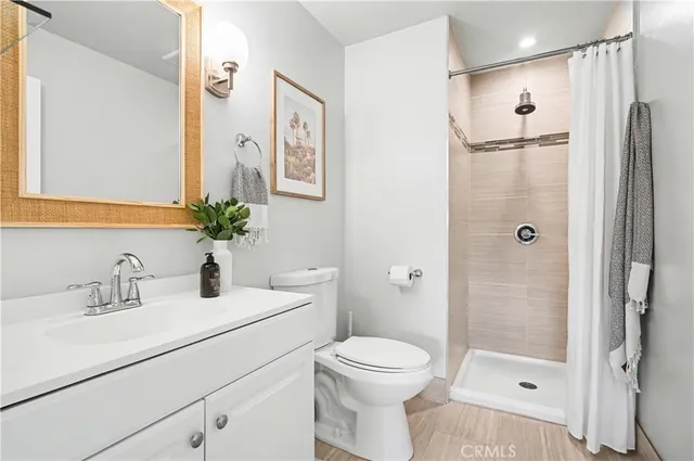 $1,190,000 | 2200 Vanderbilt Lane, Unit 17, Redondo Beach, CA 90278