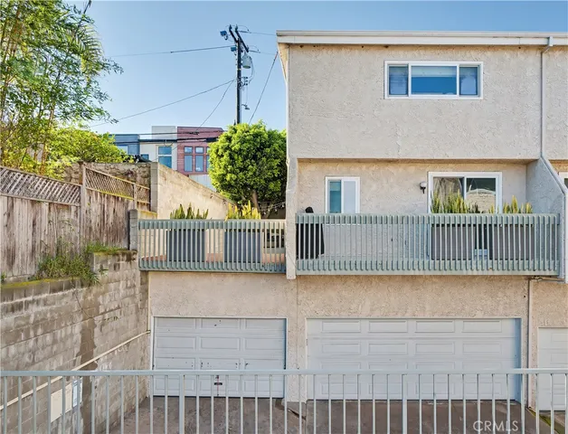 $1,190,000 | 2200 Vanderbilt Lane, Unit 17, Redondo Beach, CA 90278