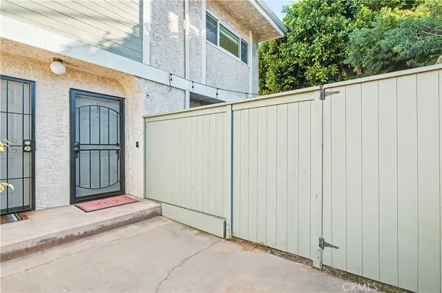 $1,190,000 | 2200 Vanderbilt Lane, Unit 17, Redondo Beach, CA 90278