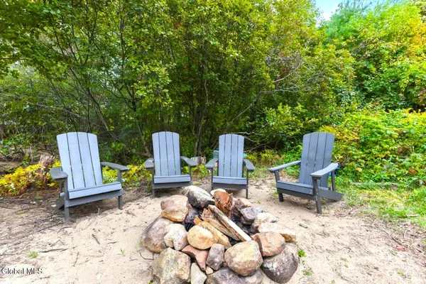 $1,190,000 | 965 Deerland Road, Long Lake, NY 12847