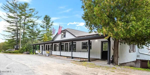 $1,190,000 | 965 Deerland Road, Long Lake, NY 12847